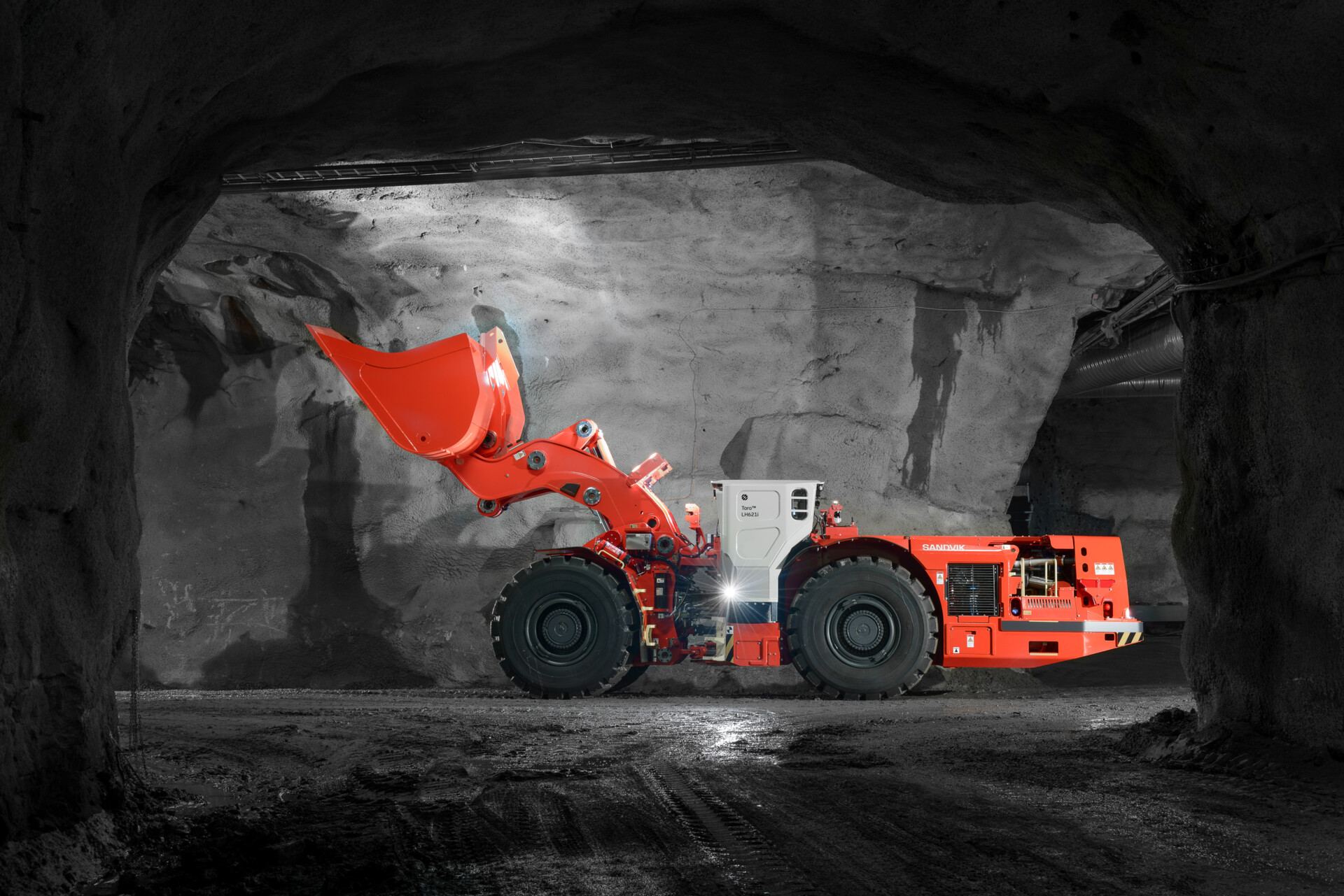 Toro&trade; LH621i | Sandvik Rental And Used Equipment