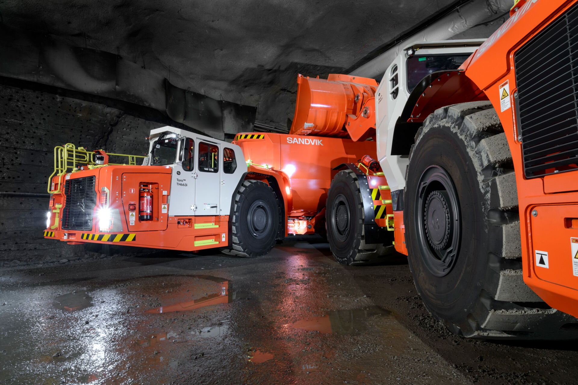 Toro&trade; LH621i | Sandvik Rental And Used Equipment