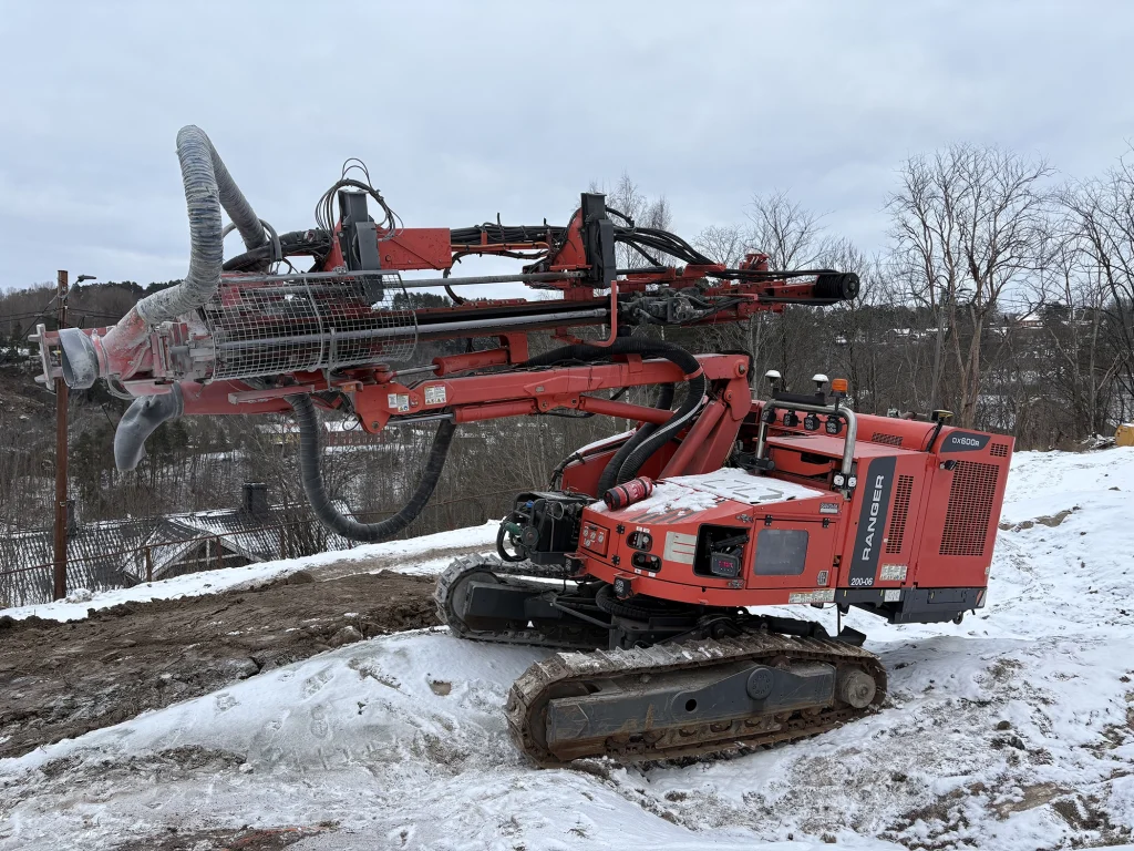 Sandvik Ranger DX600R surface top hammer drill rig for quarry and construction drilling