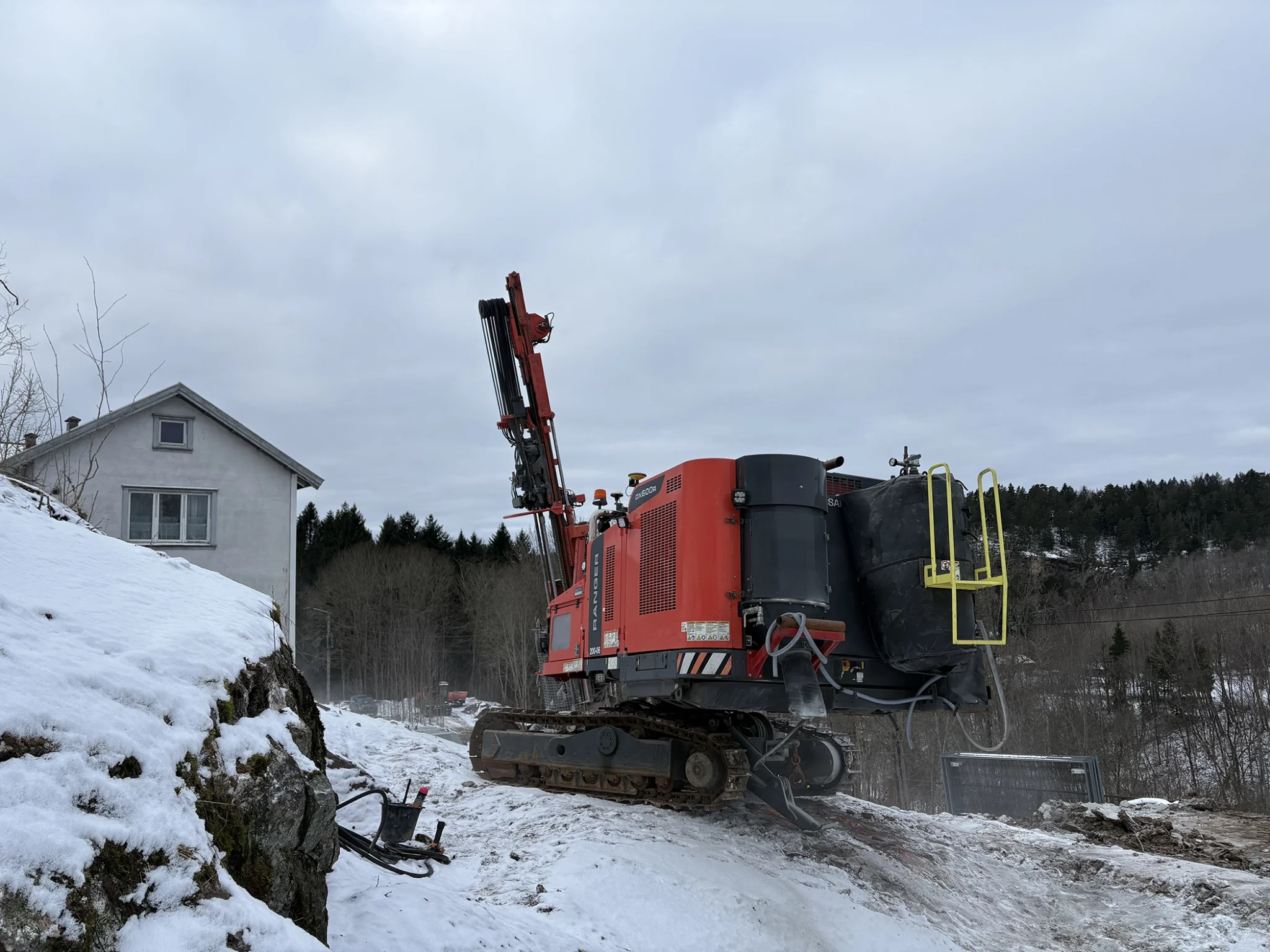Sandvik Ranger DX600R surface top hammer drill rig for quarry and construction drilling